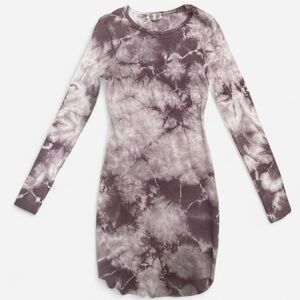 Elegant Tie-Dye Long Sleeve Dress